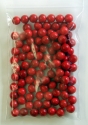 100 rote Holzkugeln